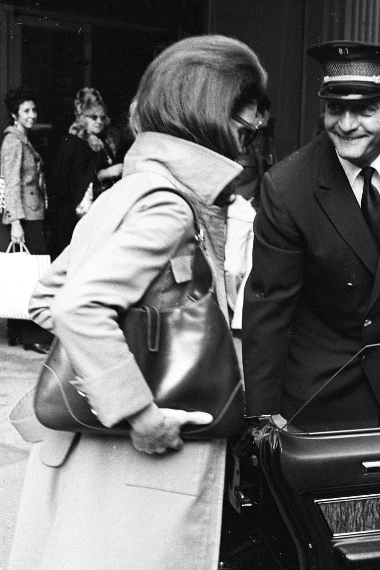 Gucci Jackie Bag: 4 Ways To Wear Jackie Kennedy's Favourite Shoulder Bag