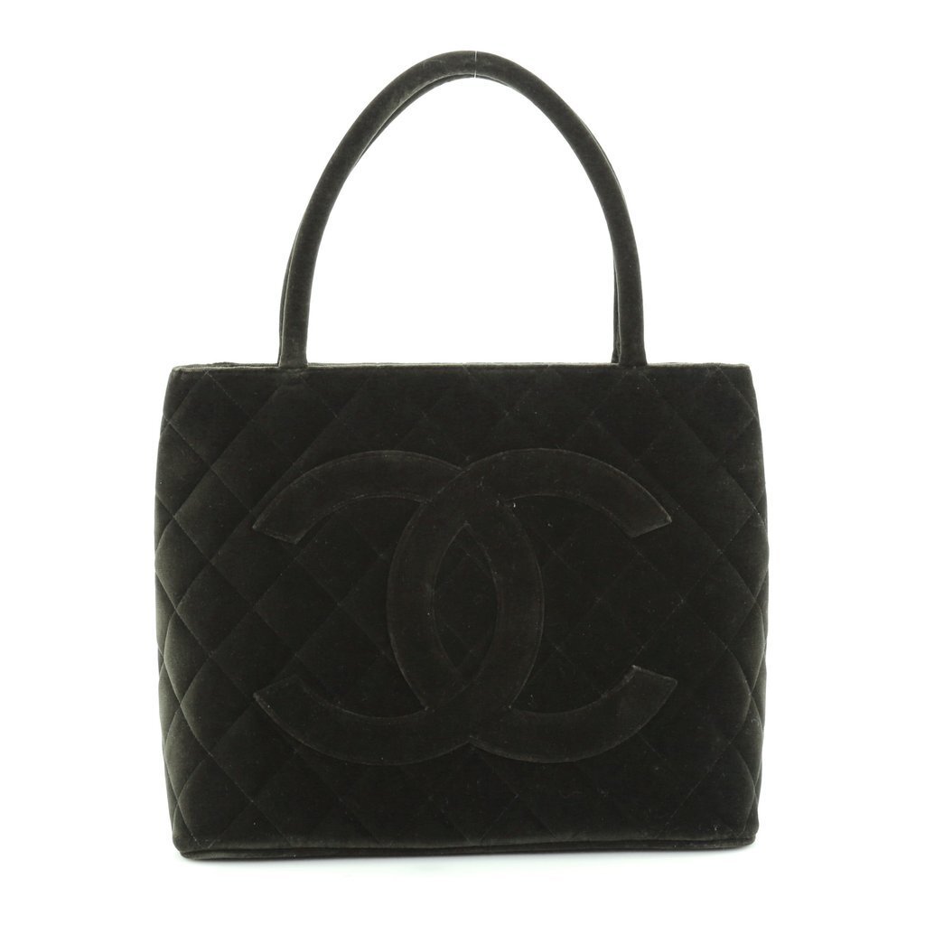 Chanel 101: The Shopping Tote - The Vault