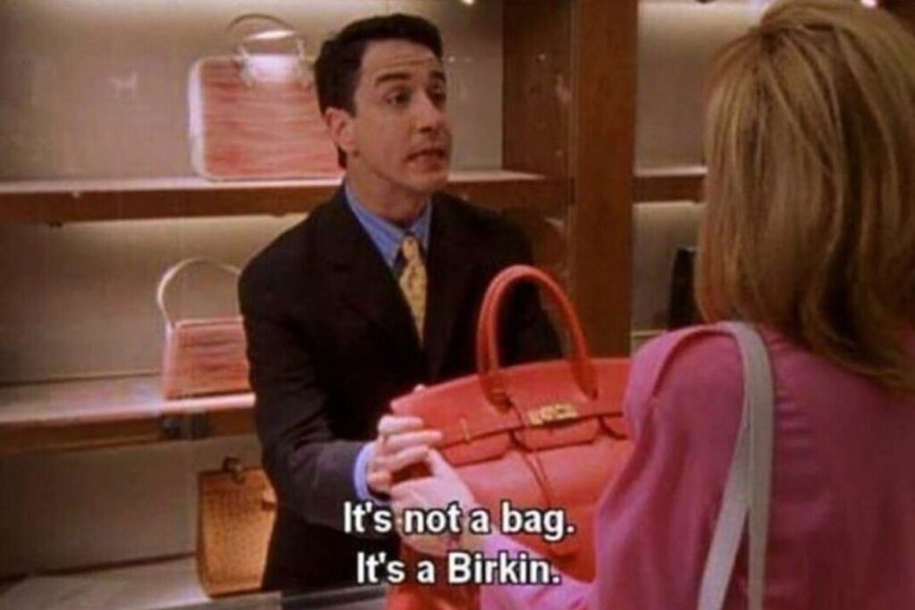 hannah on X: Carrie Bradshaw carrying the classic version of the Gucci top  handle bag during season two (episode 1 and episode 15)   / X