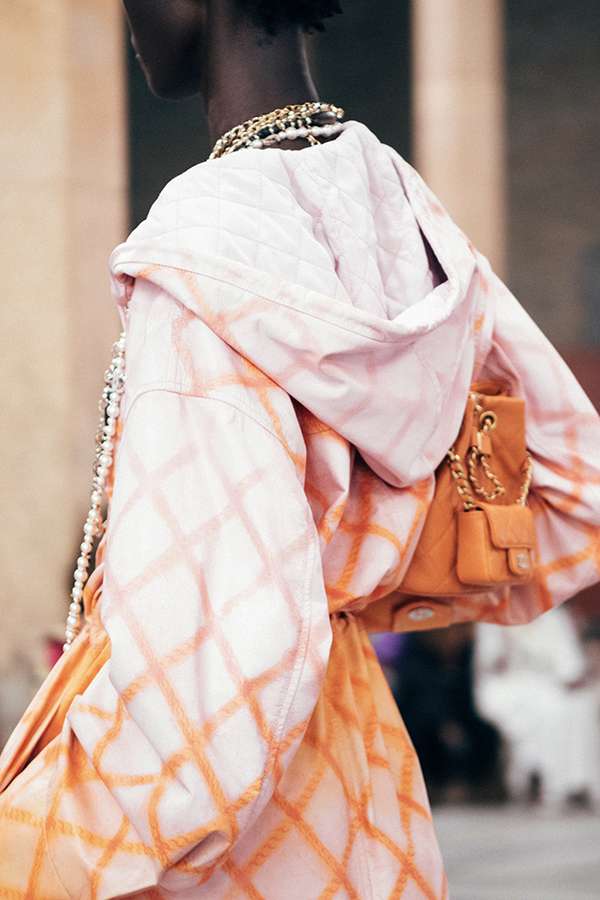 Handbags — 2022/23 Métiers d'art CHANEL – DAKAR Collection — Fashion