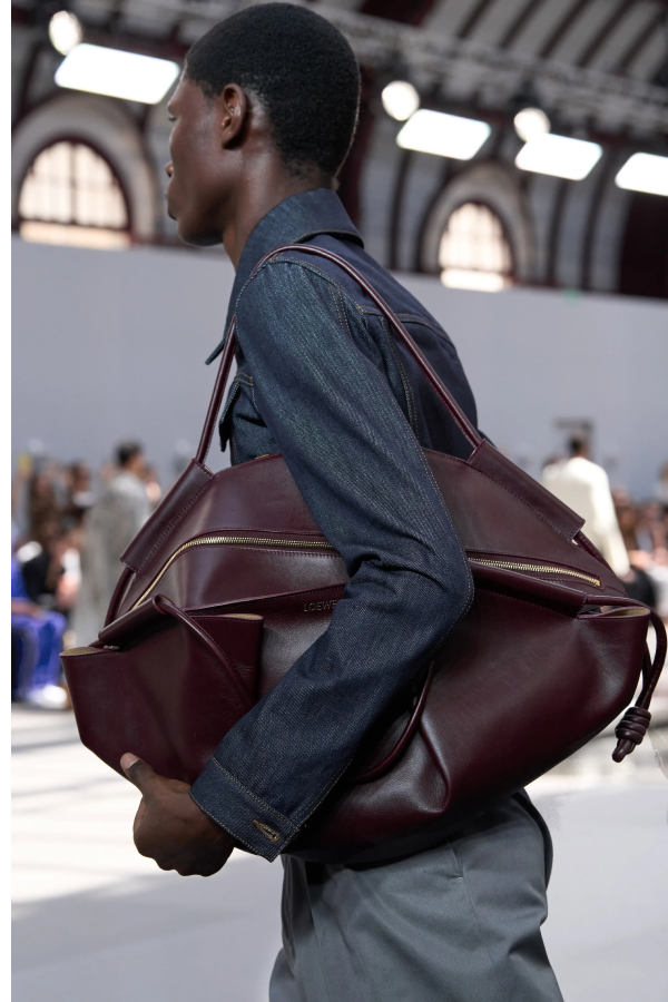 Bag Spy: Paris Fashion Week Street-Style Looks We Loved - The Vault