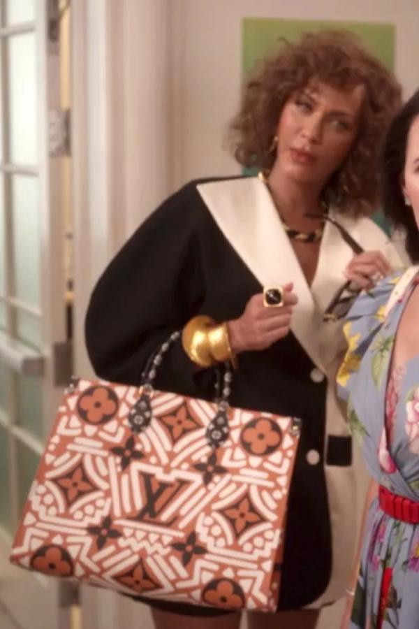 Our Favorite Handbags Moments From And Just Like That Season 2 - The  Vault